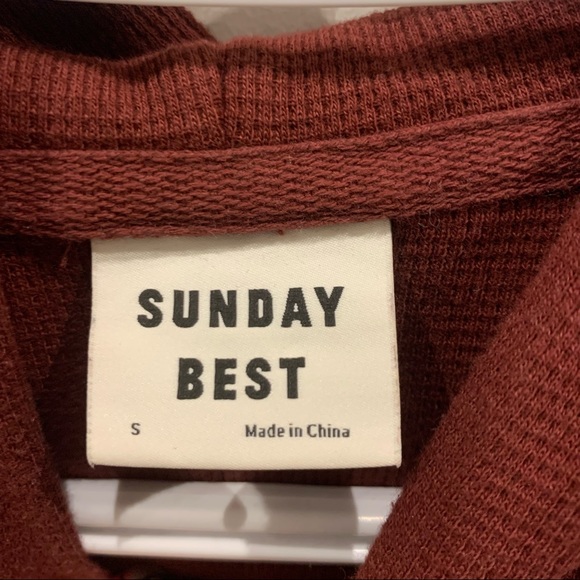 Sunday best cropped hoodie - Picture 3 of 3